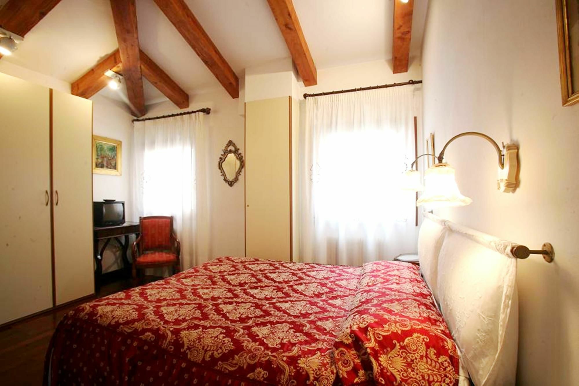 Sunrise Apartment เวนิส ภายนอก รูปภาพ